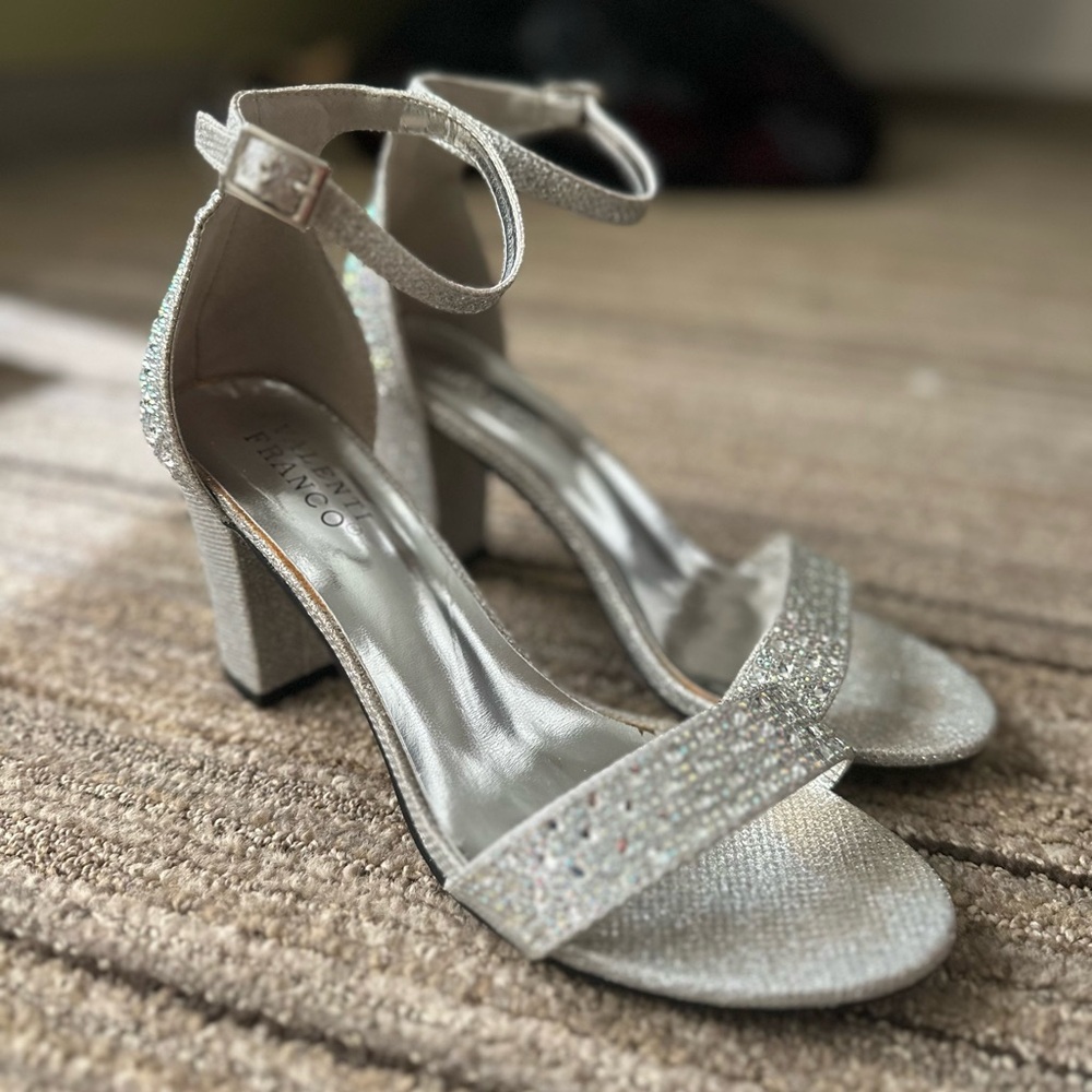Valenti Franco Glittering Silver Heels